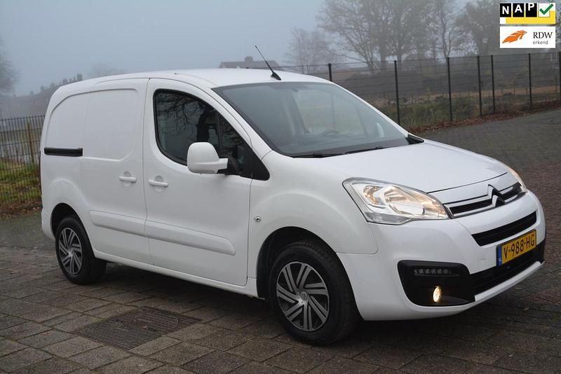 Wit Occasion 2017 Citroën Berlingo Business Class MPV | € 6.950 (Eerlijke prijs) - Afbeelding 1/4