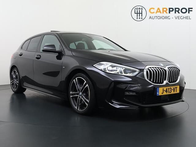 Occasion BMW 118 Executive 140 PK (102 kW) 2020 Zwart (metallic) Hatchback