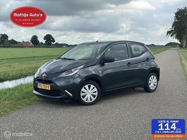 Grijs Gebruikt 2017 Toyota Aygo Hatchback | € 6.450 (Goede deal) - Afbeelding 1/4