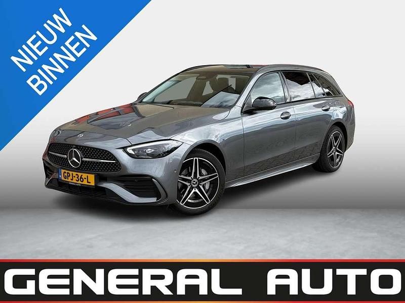 Grijs, metallic lak Gebruikt 2023 Mercedes C300e Luxury Stationwagen | € 41.950 (Super prijs) - Afbeelding 1/4