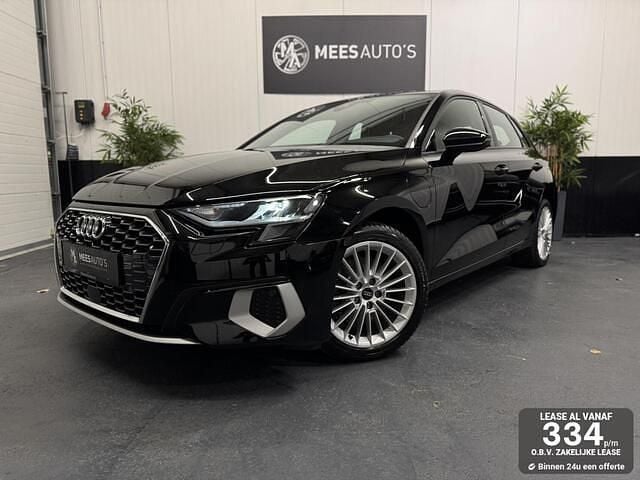 Zwart Gebruikt 2022 Audi A3 Sportback Advanced Hatchback | € 24.950 (Super prijs) - Afbeelding 1/4