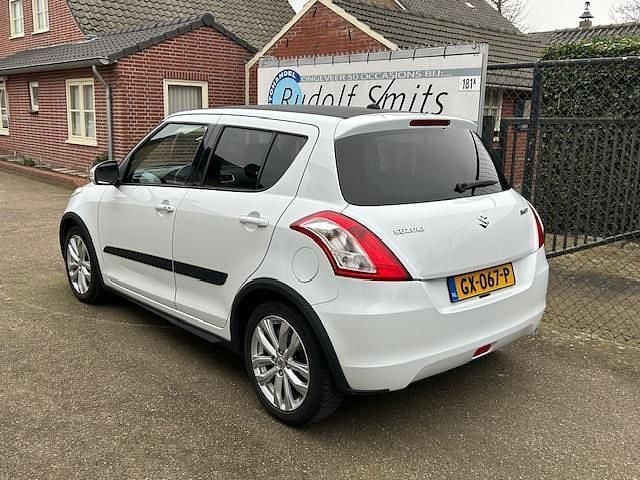 Occasion Suzuki Swift Exclusive 90 PK (66 kW) 2015 Wit (metallic) Hatchback