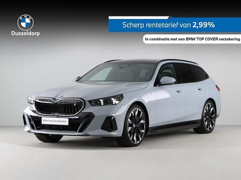 Grijs, metallic lak Gebruikt 2024 BMW i5 M Sport Sedan | € 79.900 - Afbeelding 1/4