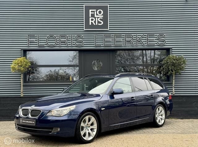 Blauw Gebruikt 2008 BMW 523 Stationwagen | € 14.950 - Afbeelding 1/4