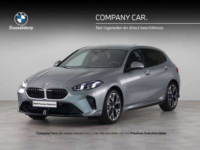 Zwart, metallic lak Gebruikt 2024 BMW 120 M Sport Hatchback | € 38.950 (Super prijs) - Afbeelding 1/4