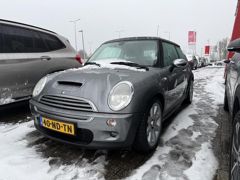 Grijs Gebruikt 2003 Mini Cooper S Chili Hatchback | € 2.899 (Eerlijke prijs) - Afbeelding 1/3