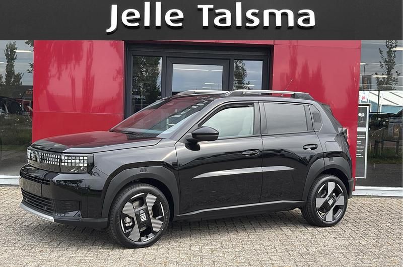 Zwart Nieuw 2025 Fiat Grande Panda La Prima Hatchback | € 29.945 (Iets duurder) - Afbeelding 1/4