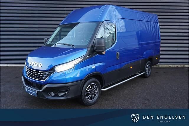 Blauw (metallic) Occasion 2019 Iveco Daily Van | € 18.900 (Iets duurder) - Afbeelding 1/4