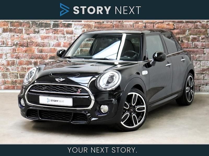 Zwart (metallic) Occasion 2015 Mini John Cooper Works Business Hatchback | € 15.950 (Goede deal) - Afbeelding 1/4