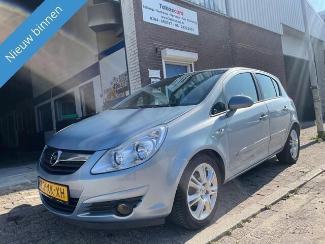 Blauw Occasion 2007 Opel Corsa Cosmo Hatchback | € 2.349 (Eerlijke prijs) - Afbeelding 1/4