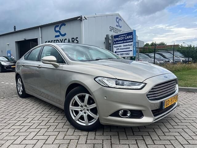 Grijs Gebruikt 2015 Ford Mondeo Titanium Hatchback | € 7.749 (Super prijs) - Afbeelding 1/4
