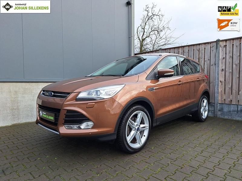 Bruin (metallic) Occasion 2014 Ford Kuga Titanium SUV | € 9.999 (Goede deal) - Afbeelding 1/4