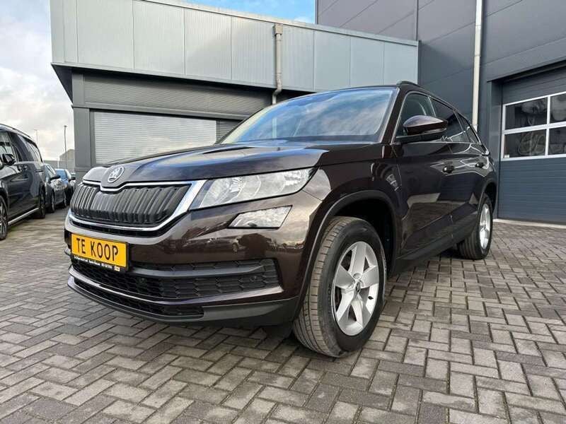 Bruin, metallic lak Gebruikt 2021 Skoda Kodiaq Business Line SUV | € 29.450 (Super prijs) - Afbeelding 1/4