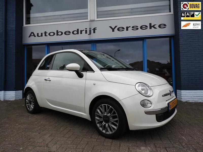 Hatchback Gebruikt 2014 Fiat 500 Lounge Hatchback | € 6.750 (Eerlijke prijs) - Afbeelding 1/4