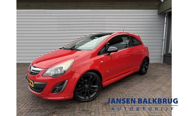 Rood Occasion 2013 Opel Corsa Color Edition Hatchback | € 4.485 (Eerlijke prijs) - Afbeelding 1/4