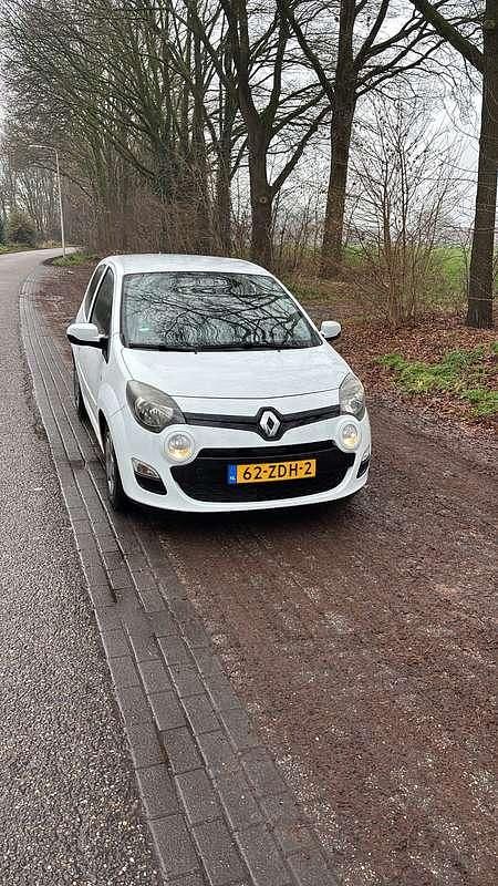 Wit Occasion 2012 Renault Twingo Collection Hatchback | € 3.250 (Eerlijke prijs) - Afbeelding 1/2