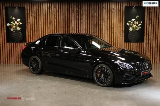 Zwart Occasion 2015 Mercedes S63 AMG AMG Sedan | € 39.900 (Iets duurder) - Afbeelding 1/4