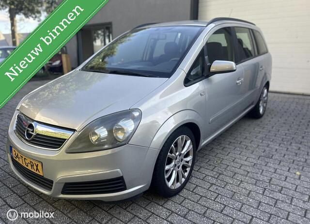 Grijs Gebruikt 2006 Opel Zafira Enjoy MPV | € 2.495 (Iets duurder) - Afbeelding 1/4