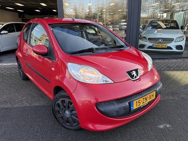 Occasion Peugeot 107 68 PK (50 kW) 2008 Rood Hatchback
