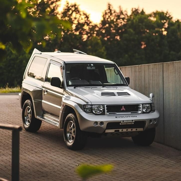 Gebruikt 1997 Mitsubishi Pajero SUV | € 75.000 - Afbeelding 1/4