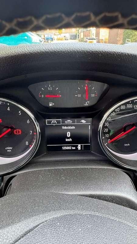 Zilver Gebruikt 2018 Opel Astra Edition Hatchback | € 9.650 (Eerlijke prijs) - Afbeelding 1/4