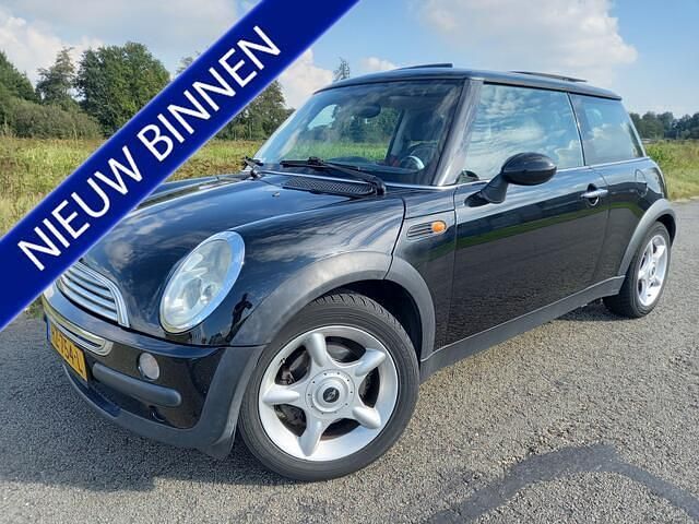 Zwart Gebruikt 2003 Mini ONE Hatchback | € 1.750 (Eerlijke prijs) - Afbeelding 1/4