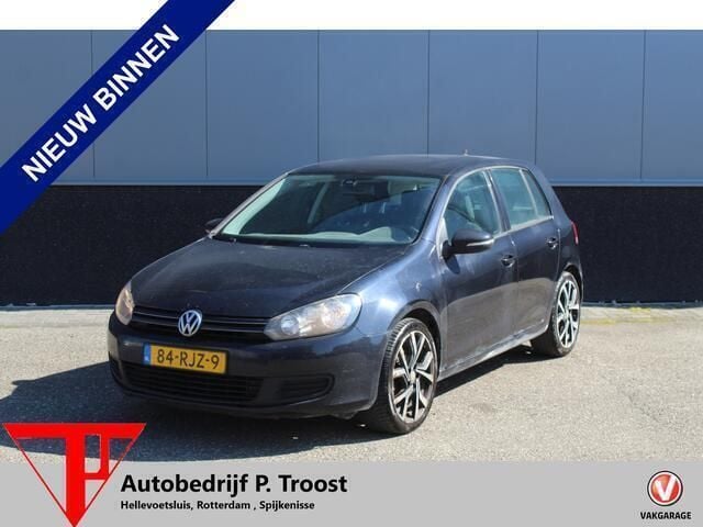 Zwart Gebruikt 2011 VW Golf VI Comfortline Hatchback | € 2.750 (Eerlijke prijs) - Afbeelding 1/4