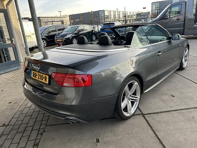 Occasion Audi A5 Cabriolet S-Line 245 PK (180 kW) 2014 Grijs (metallic) Cabriolet
