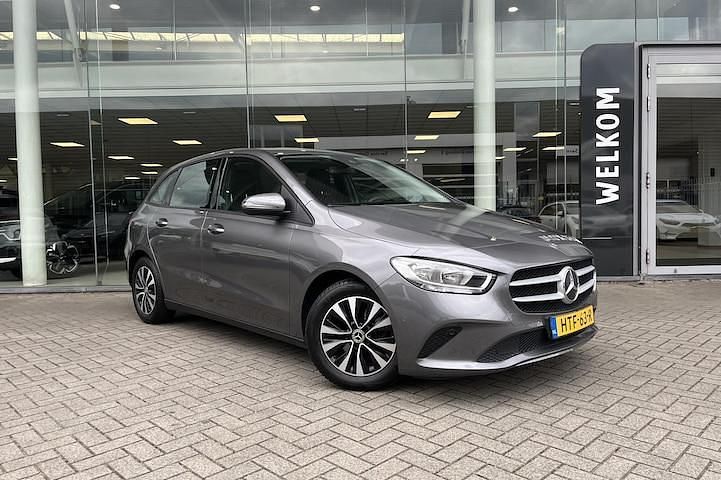 Occasion Mercedes B180 Premium 136 PK (100 kW) 2020 Grijs MPV