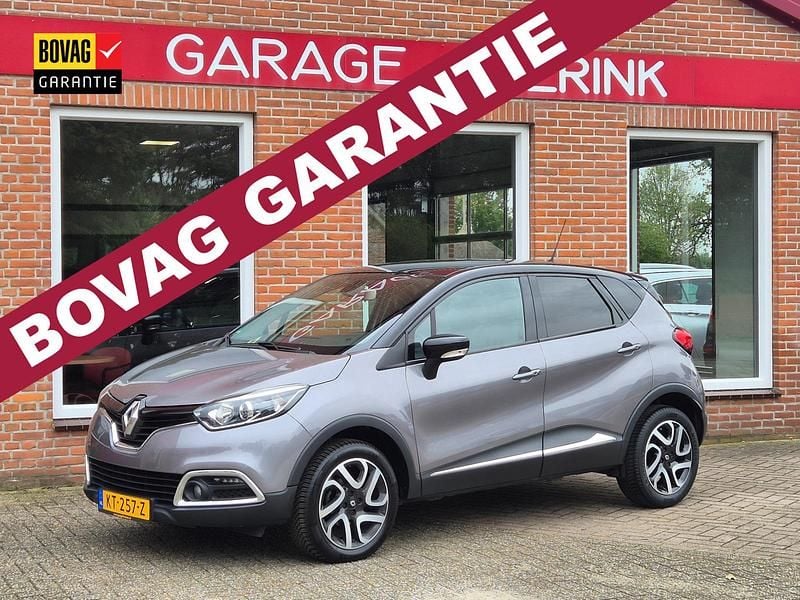 Grijs Gebruikt 2016 Renault Captur Dynamique SUV | € 10.000 (Eerlijke prijs) - Afbeelding 1/4