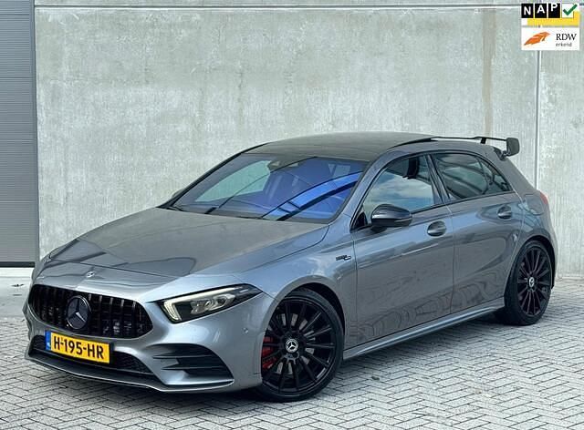 Grijs Gebruikt 2019 Mercedes A35 AMG AMG Hatchback | € 25.440 - Afbeelding 1/4