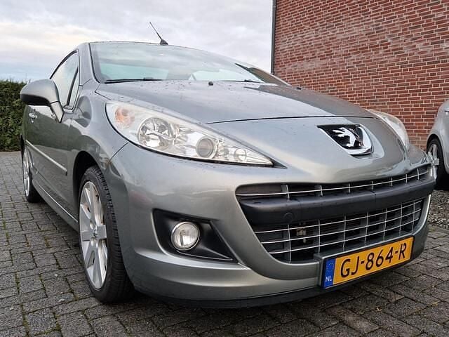 Grijs Occasion 2011 Peugeot 207 CC Griffe Cabriolet | € 4.250 (Eerlijke prijs) - Afbeelding 1/4