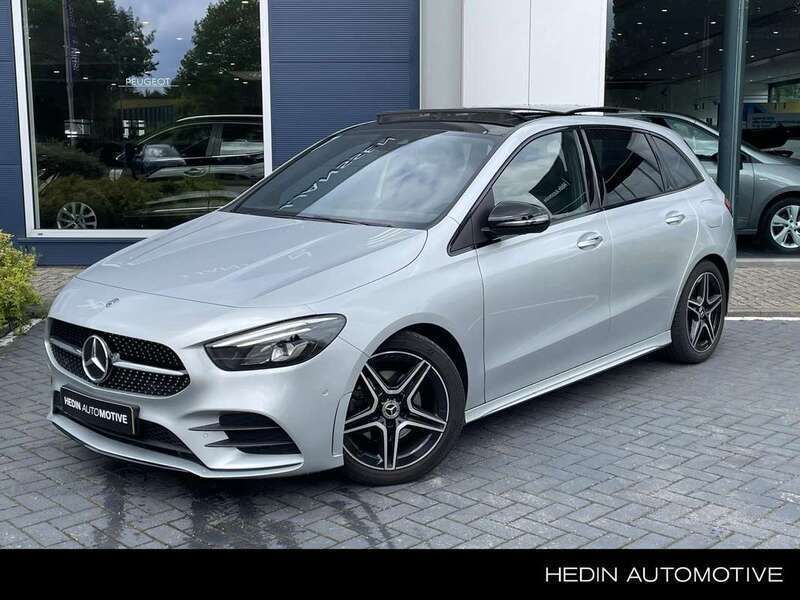 Grijs Gebruikt 2021 Mercedes B200 AMG line MPV | € 26.995 (Goede deal) - Afbeelding 1/3