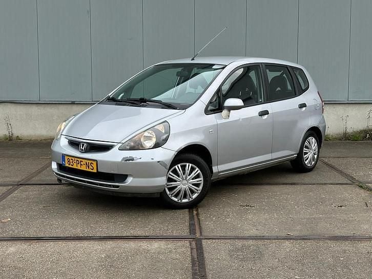 Gebruikt 2004 Honda Jazz Hatchback | € 750 (Iets duurder) - Afbeelding 1/4