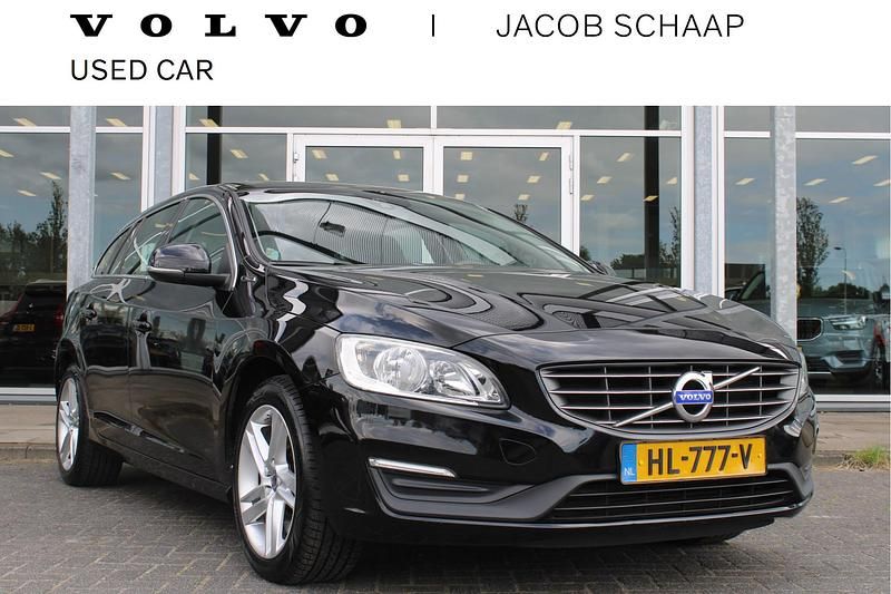Zwart Gebruikt 2015 Volvo V60 Momentum Stationwagen | € 13.500 (Eerlijke prijs) - Afbeelding 1/4