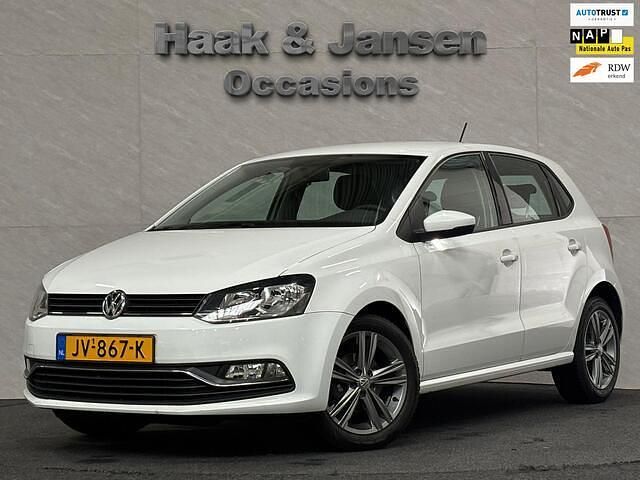 Wit Occasion 2016 VW Polo Comfortline Hatchback | € 5.995 (Goede deal) - Afbeelding 1/4