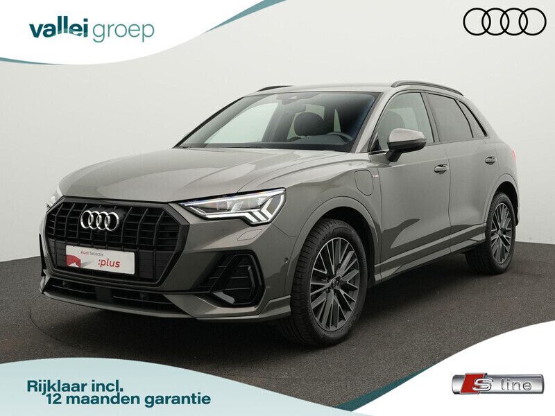 Grijs Gebruikt 2021 Audi Q3 S-Line SUV | € 35.900 (Eerlijke prijs) - Afbeelding 1/4