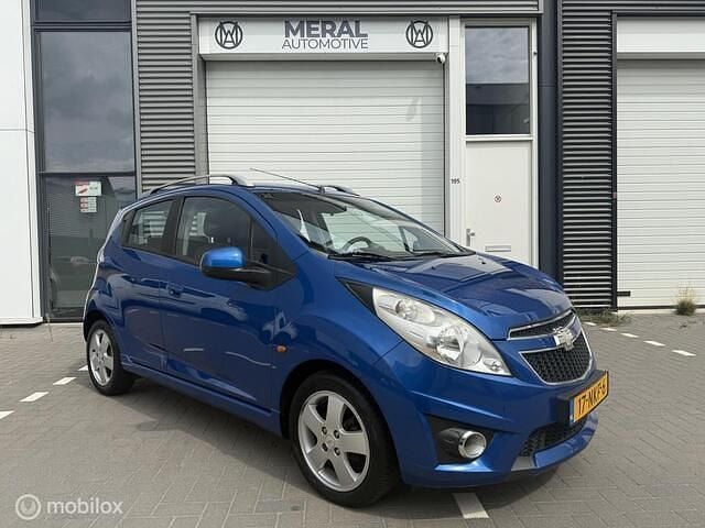 Blauw Gebruikt 2010 Chevrolet Spark LT Hatchback | € 2.790 (Eerlijke prijs) - Afbeelding 1/4