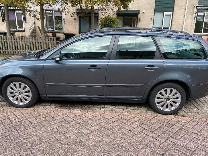 Gebruikt 2006 Volvo V50 Stationwagen | € 2.995 (Goede deal) - Afbeelding 1/4