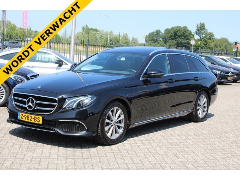 Zwart Gebruikt 2019 Mercedes E220 Advantage Stationwagen | € 26.900 (Eerlijke prijs) - Afbeelding 1/4