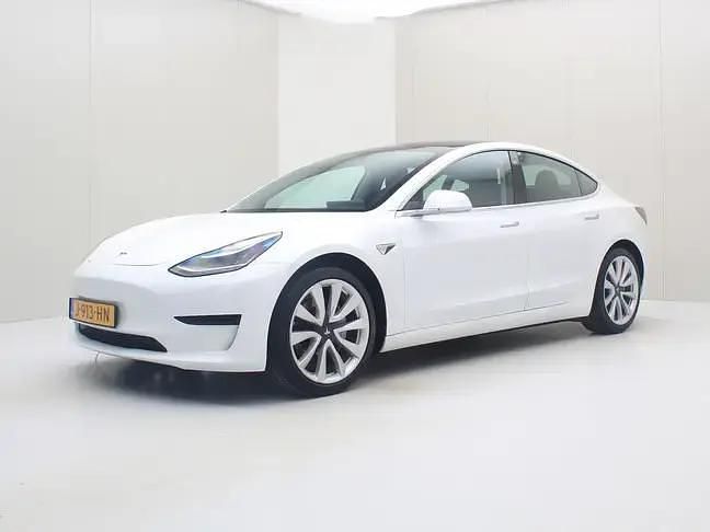 Wit Gebruikt 2020 Tesla Model 3 Standard Range Sedan | € 17.400 (Goede deal) - Afbeelding 1/4