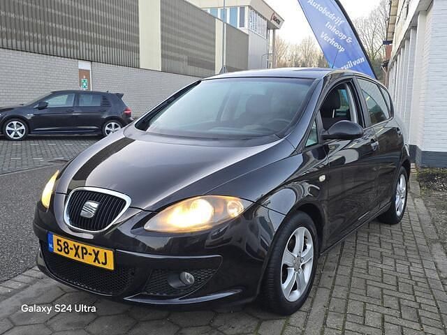 Zwart Occasion 2007 Seat Altea MPV | € 1.999 (Eerlijke prijs) - Afbeelding 1/4