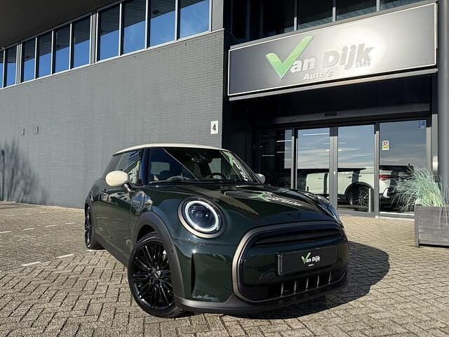 Occasion Mini Cooper Resolute Edition 136 PK (100 kW) 2023 Groen Hatchback