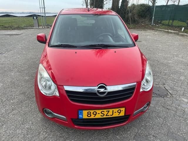 Occasion Opel Agila Edition 68 PK (50 kW) 2011 Rood Hatchback