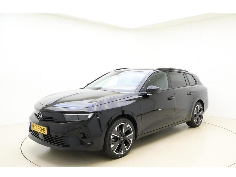 Zwart Nieuw 2025 Opel Astra Business Edition Stationwagen | € 40.445 (Iets duurder) - Afbeelding 1/3