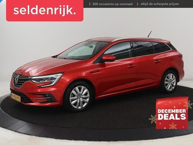 Rood Gebruikt 2022 Renault Mégane GrandTour Business Stationwagen | € 12.900 (Eerlijke prijs) - Afbeelding 1/4
