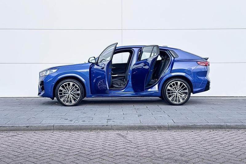 Occasion BMW X2 Comfort Edition 170 PK (125 kW) 2025 M portimao blau SUV