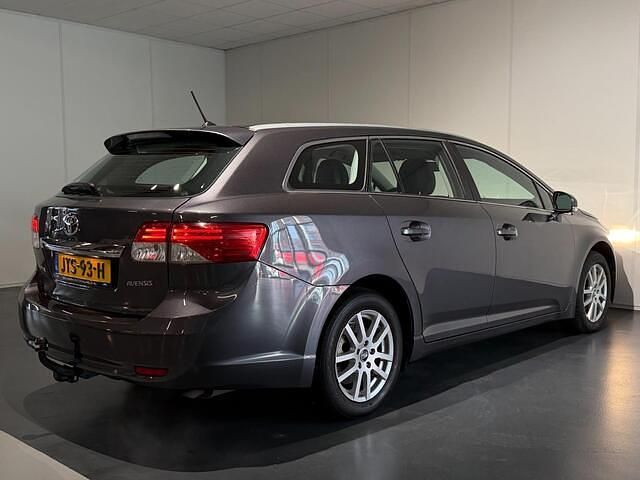 Occasion Toyota Avensis Business Edition 147 PK (108 kW) 2012 Grijs Stationwagen