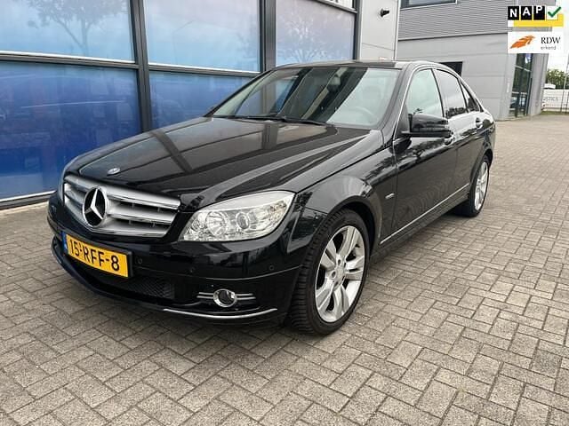 Zwart Gebruikt 2011 Mercedes C180 Avantgarde Sedan | € 8.950 (Super prijs) - Afbeelding 1/4