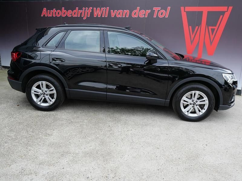 Zwart Gebruikt 2021 Audi Q3 SUV | € 28.490 (Goede deal) - Afbeelding 1/4